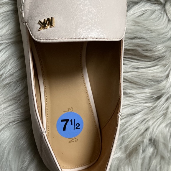 Michael Michael Kors NWT
Michael Michael Kors Loafers - Picture 5 of 5